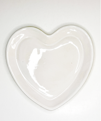 heart-shaped plate green