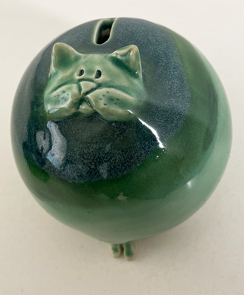 Mrs. Cat's piggy bank